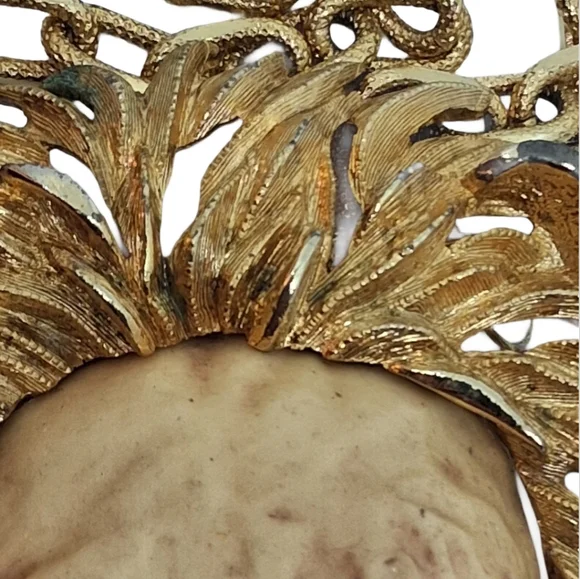 Vintage 1970s Oversized Lion Head Statement Necklace Gold Tone - Picture 10 of 11